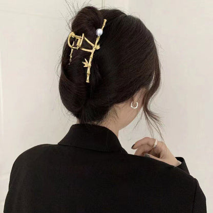 Metal Hollow Out Circle Love Heart Star Big Shark Clip for Women Girl Daily Jewelry Autumn Winter Headdress